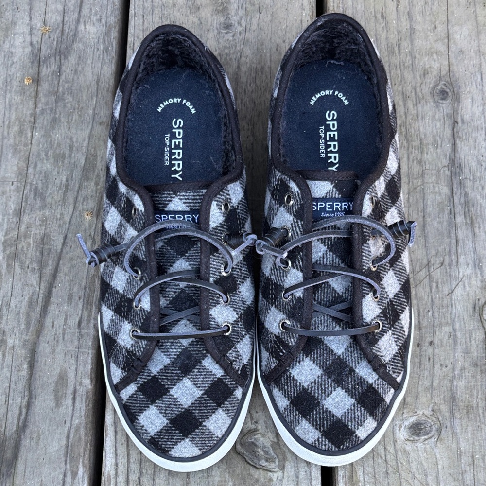 Sperry Top Slider Black and Gray Buffalo Check Sneakers. 10.‎  Like New